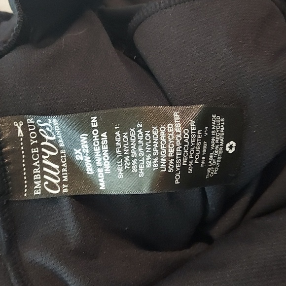 Curves By Miracle Brands One Piece Swimsuit Plus Sz-2x - Picture 9 of 9